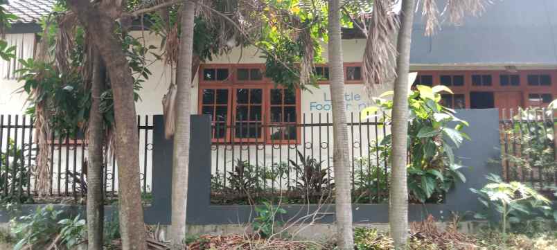 dijual rumah jalan srikaya cinere depok jawa barat