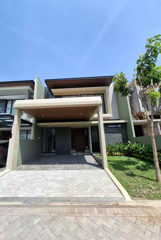 dijual rumah jalan woodland