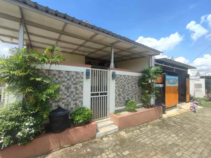 dijual rumah jamuran sukodadi malang