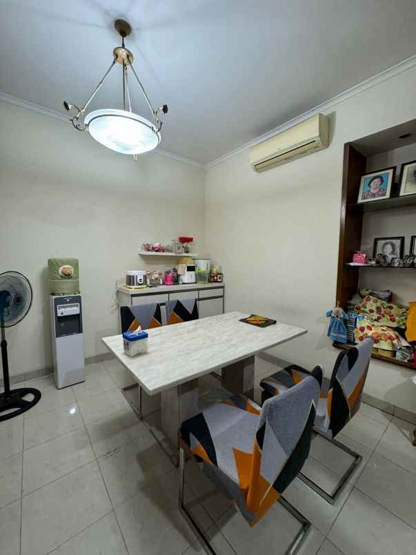 dijual rumah janur kuning residence