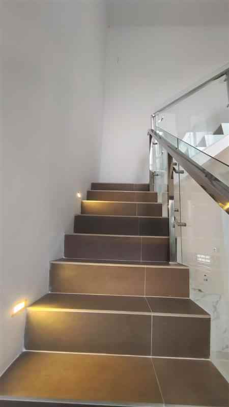 dijual rumah jati waringin pondok gede