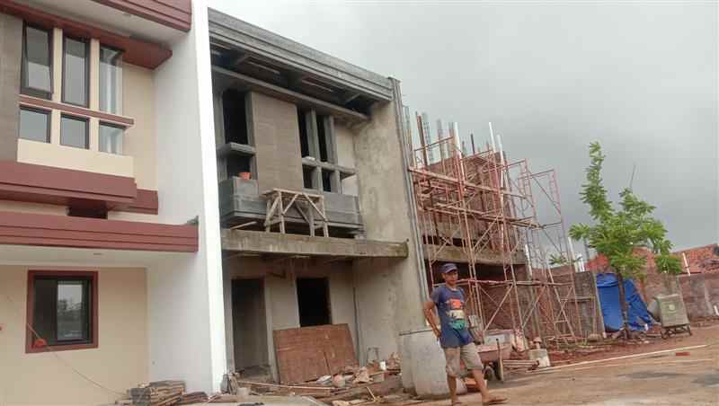 dijual rumah jati waringin pondok gede