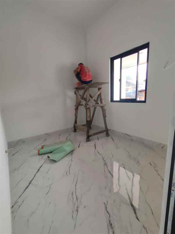 dijual rumah jati waringin pondok gede