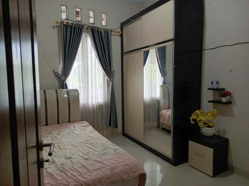 dijual rumah jatiasih bekasi