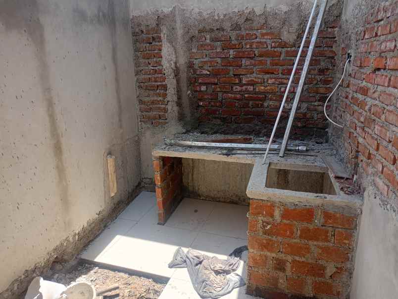 dijual rumah jl ah nasution