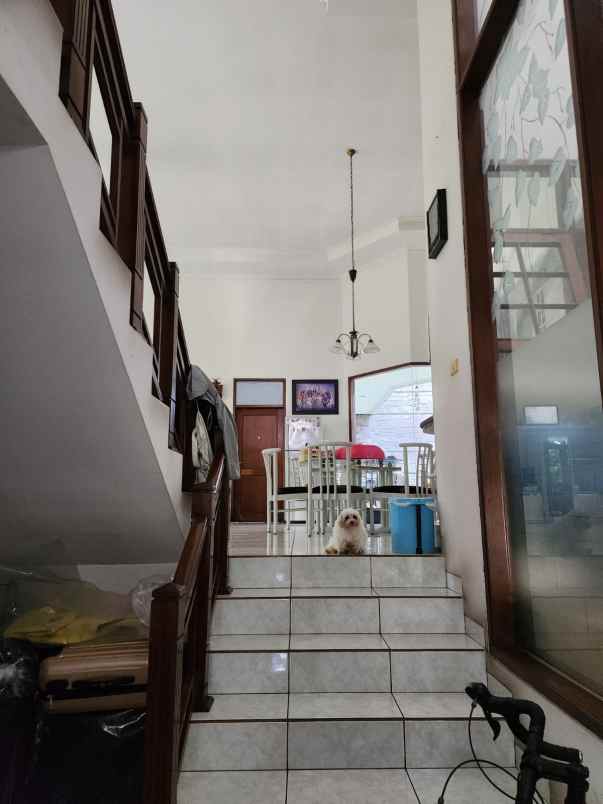 dijual rumah jl babakan jeruk pasteur