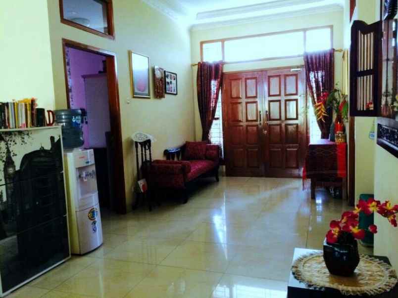 dijual rumah jl batununggal indah