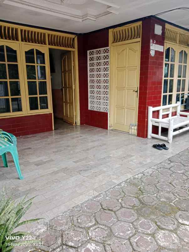 dijual rumah jl cemara