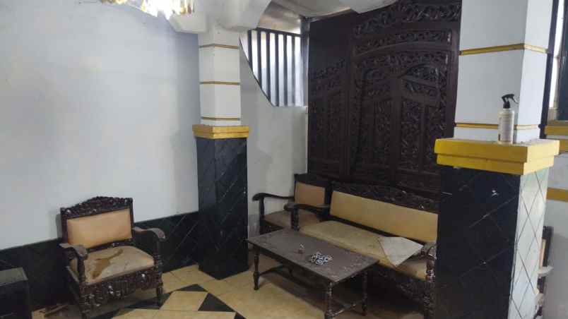 dijual rumah jl ceulibadak