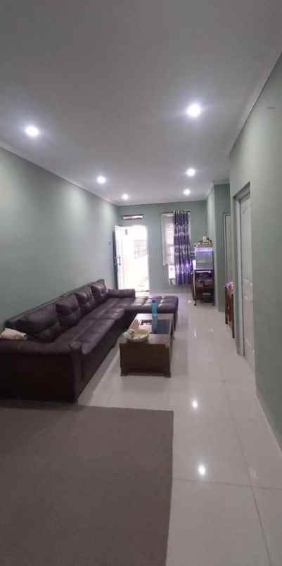 dijual rumah jl cisaraten kulon bandung