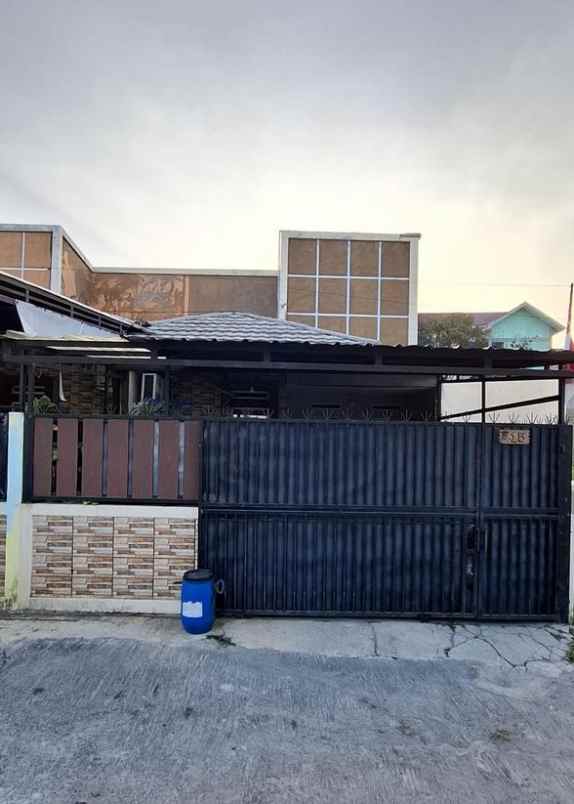 dijual rumah jl cisaraten kulon bandung