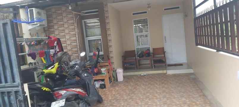 dijual rumah jl cisaraten kulon bandung