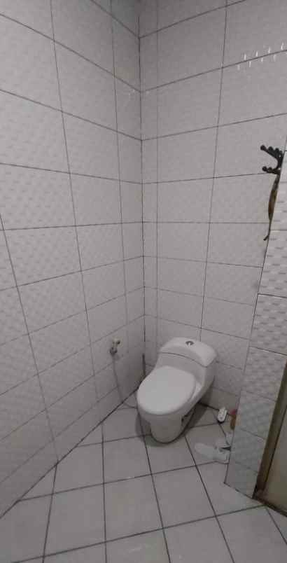 dijual rumah jl cisaraten kulon bandung