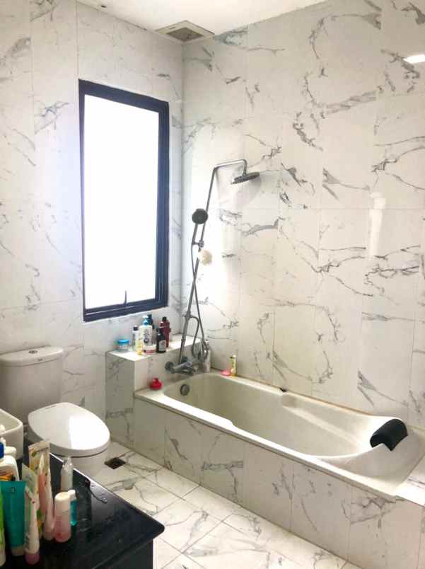 dijual rumah jl fatmawati raya