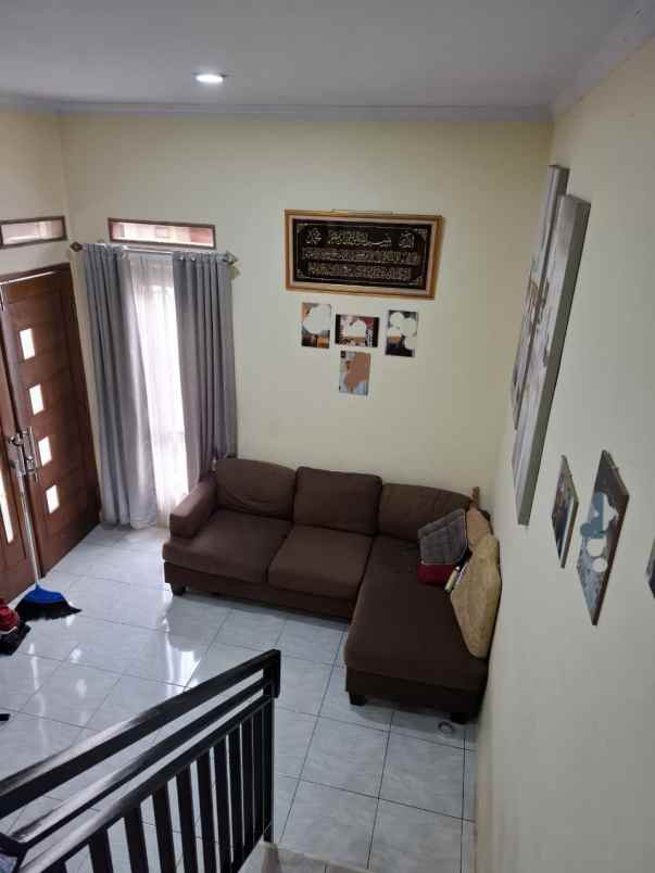 dijual rumah jl grogol rawa kalong depok