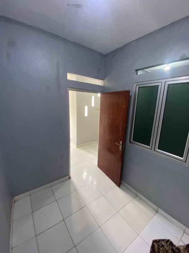 dijual rumah jl h rais cilodong depok