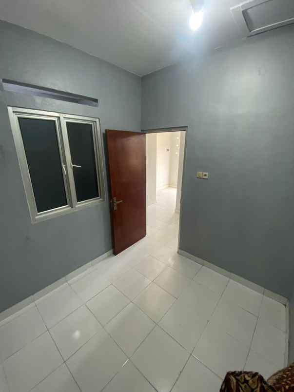 dijual rumah jl h rais cilodong depok
