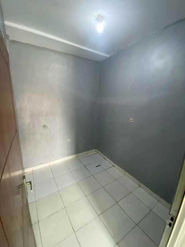 dijual rumah jl h rais cilodong depok