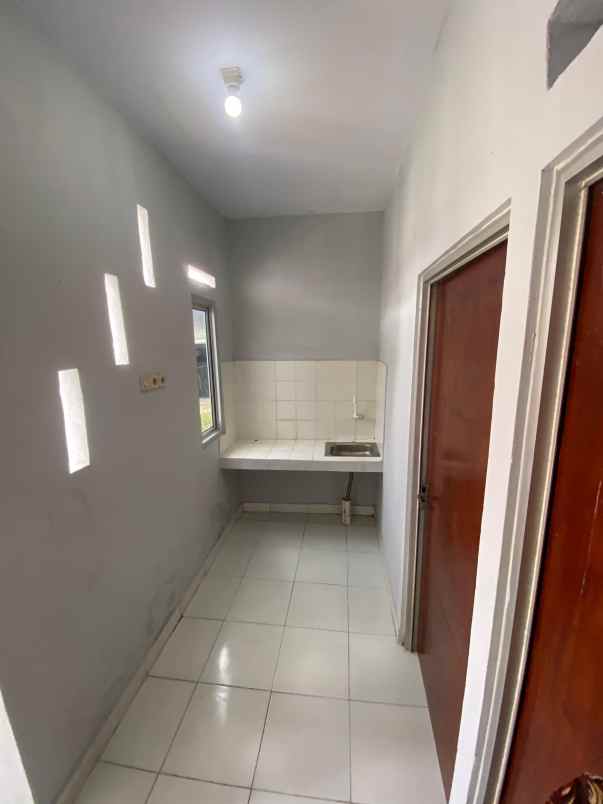 dijual rumah jl h rais cilodong depok