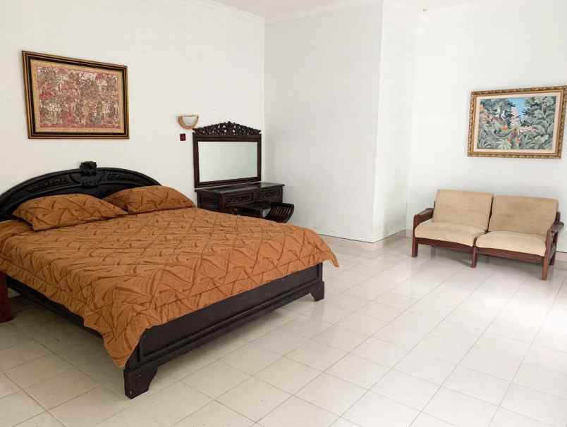 dijual rumah jl kaliurang km 6