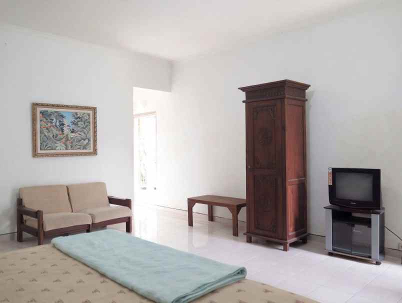 dijual rumah jl kaliurang km 6
