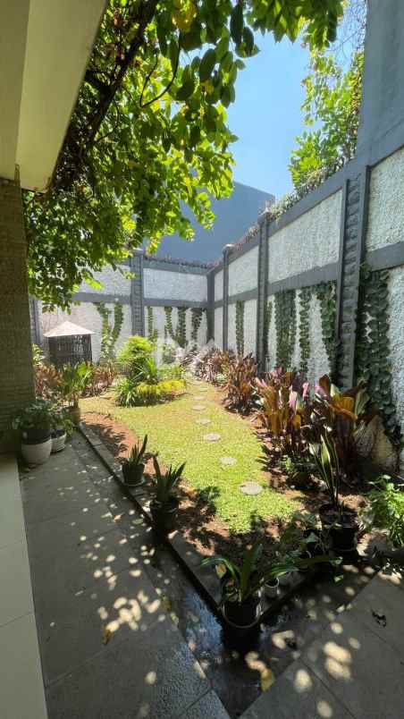 dijual rumah jl kucica pondok aren bintaro