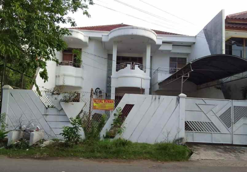 dijual rumah jl manyar jaya menur