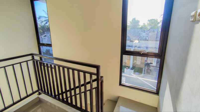 dijual rumah jl ngentak timur tonalan