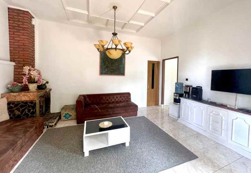 dijual rumah jl padasuka cicaheum