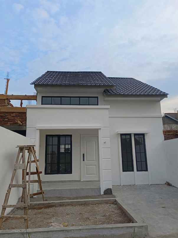 dijual rumah jl padat karya johor ujung