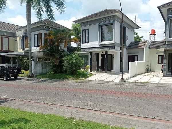 dijual rumah jl palagan km 10 rejodani