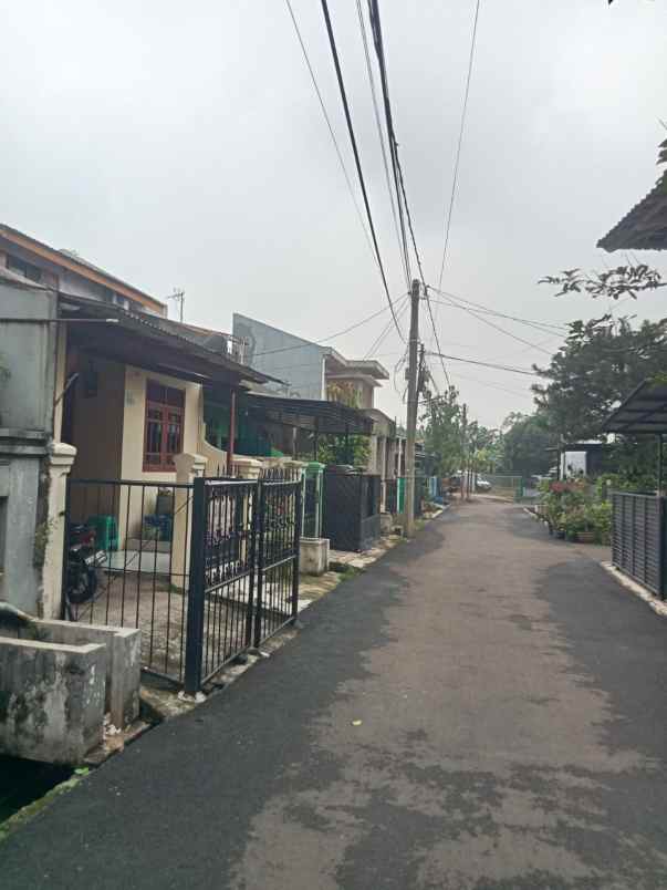 dijual rumah jl pancoran mas depok