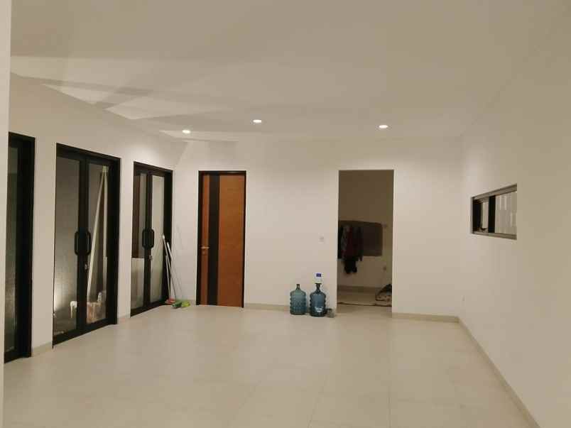 dijual rumah jl raden intan 2 duren