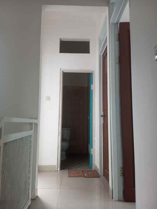 dijual rumah jl sudirman pd jaya kec