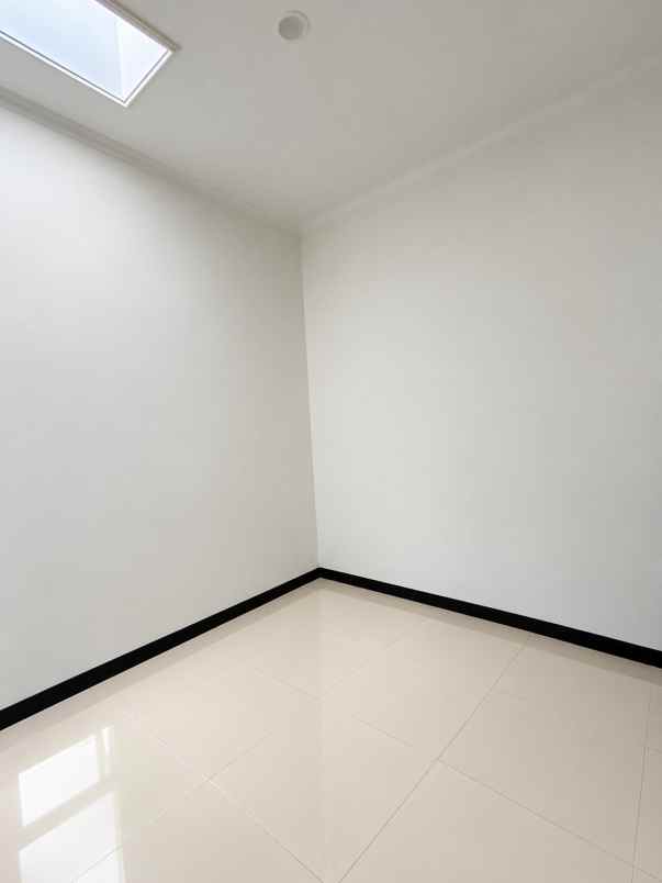 dijual rumah jln bojongwaru rancamulya