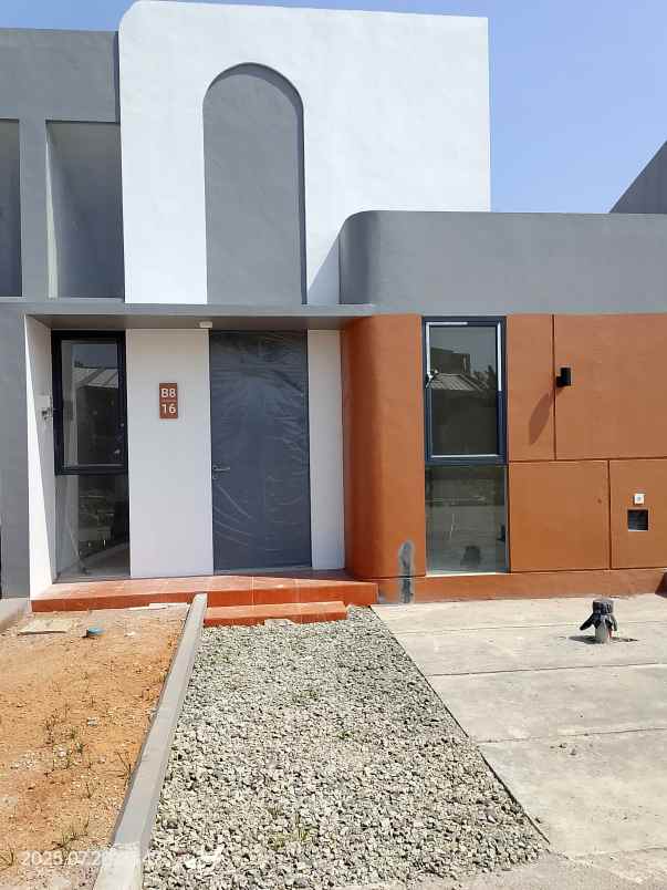 dijual rumah jln hj samaun malang