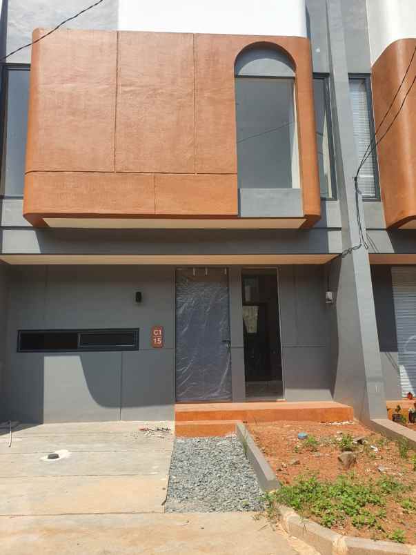 dijual rumah jln hj samaun malang