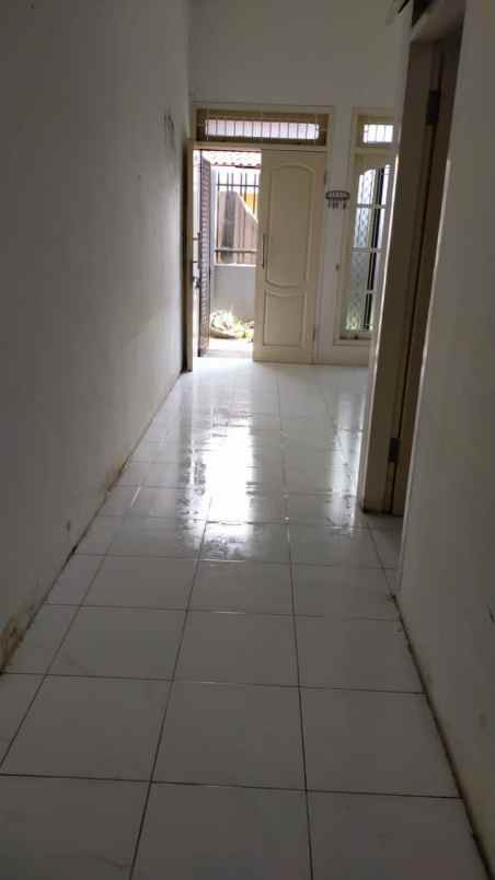 dijual rumah jln lebak asih rt 06 rw 04