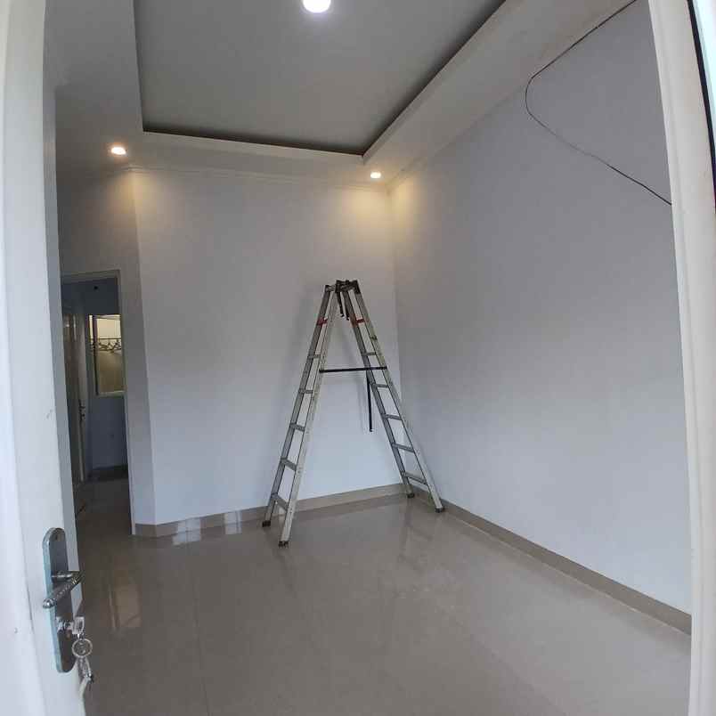 dijual rumah kalibaru cilodong depok