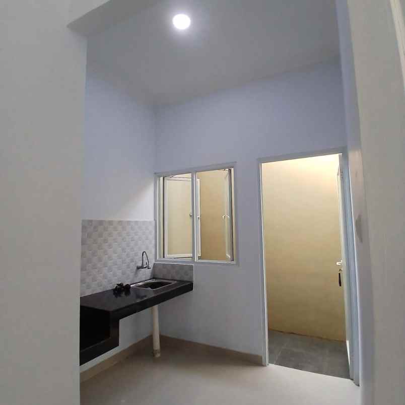 dijual rumah kalibaru cilodong depok