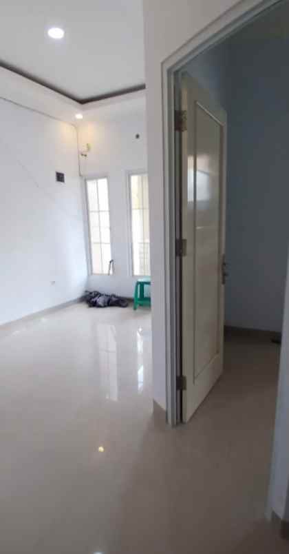 dijual rumah kalibaru cilodong depok