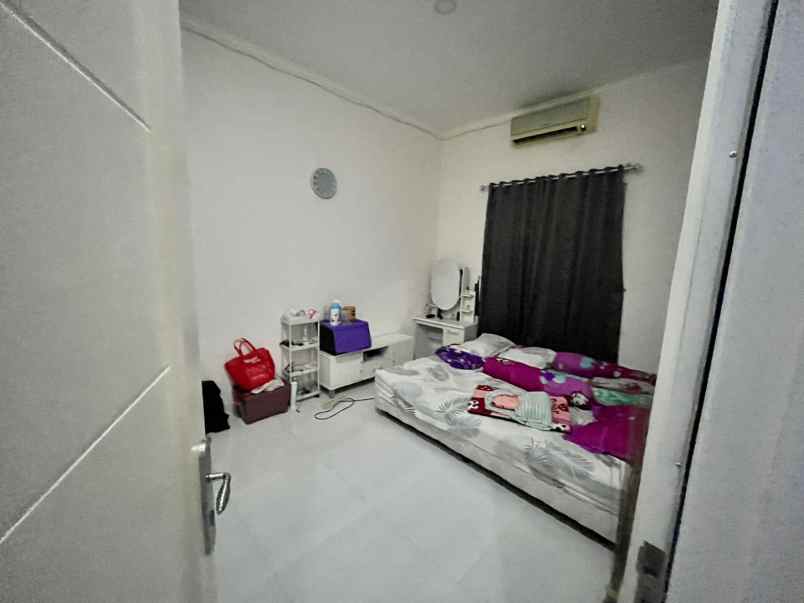dijual rumah kalibaru cilodong depok