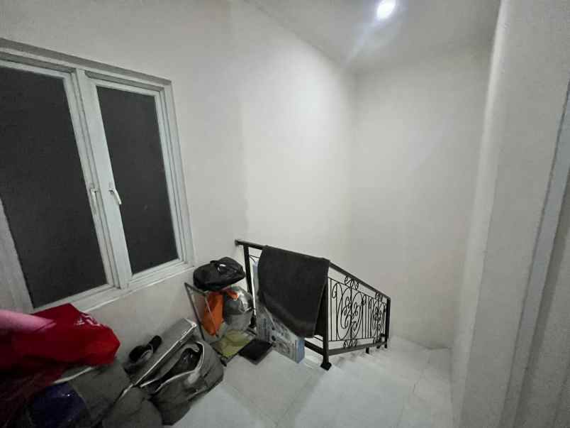 dijual rumah kalibaru cilodong depok