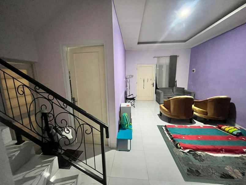 dijual rumah kalibaru cilodong depok