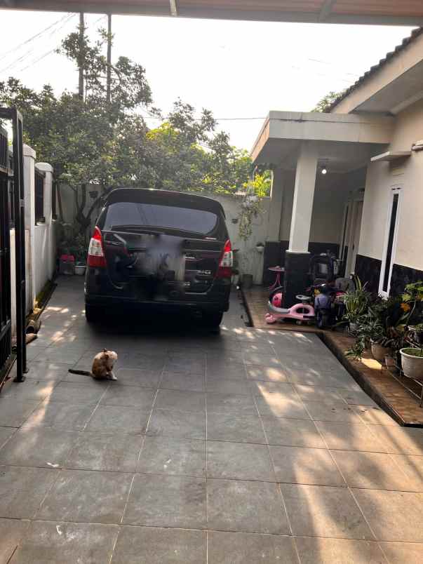 dijual rumah karadenan cibinong