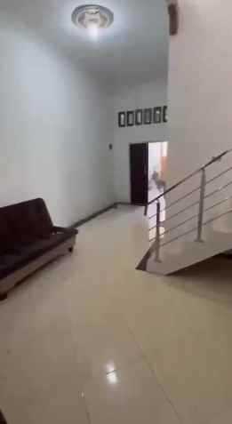 dijual rumah karang asem