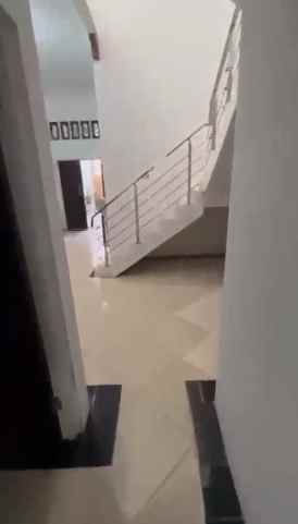 dijual rumah karang asem