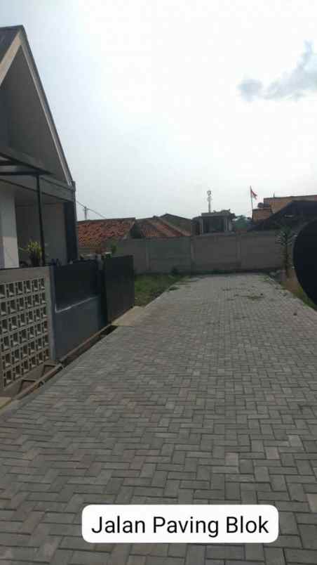 dijual rumah karyawangi cihanjuang cimahi