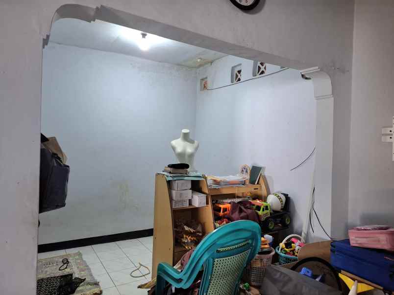 dijual rumah kebonsari