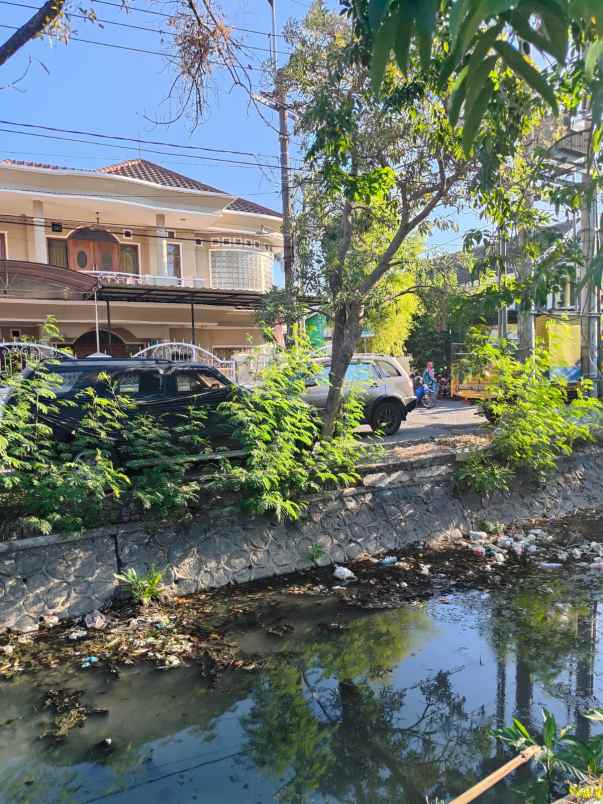 dijual rumah kebraon